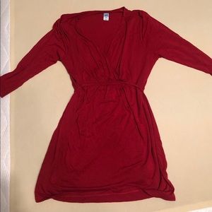 Burgundy maternity shirt